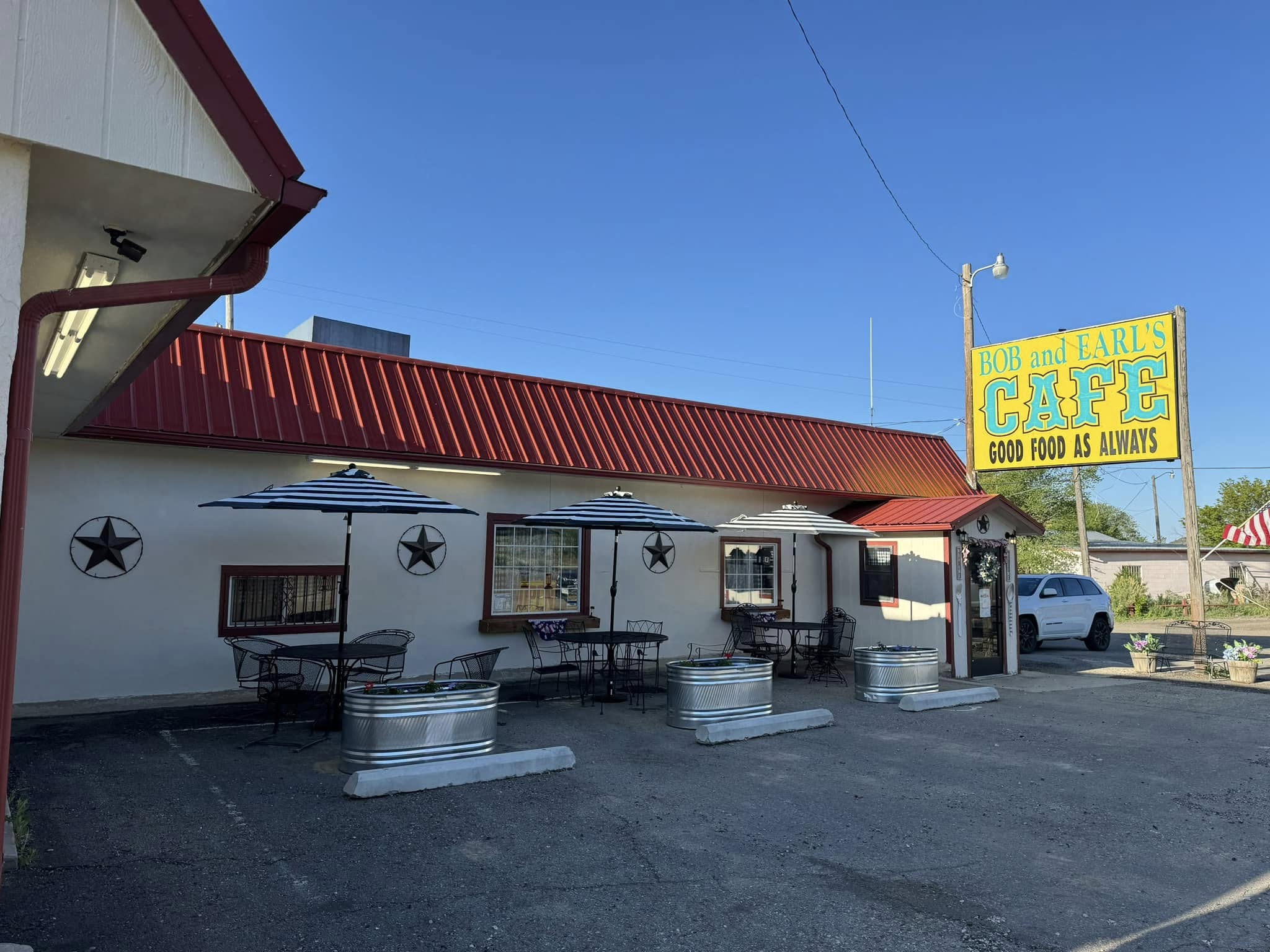 Bob and Earl's Cafe