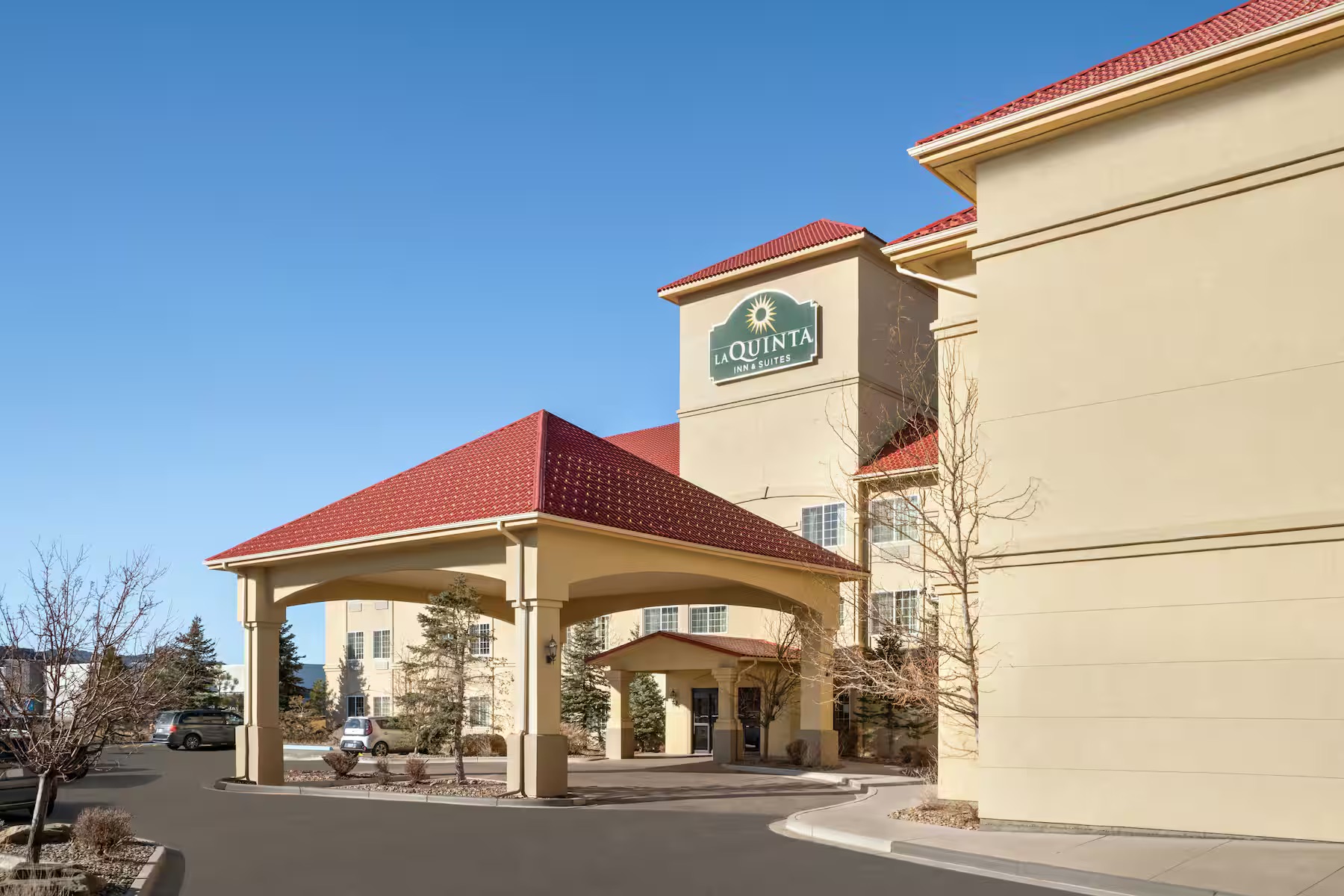 La Quinta Inn & Suites