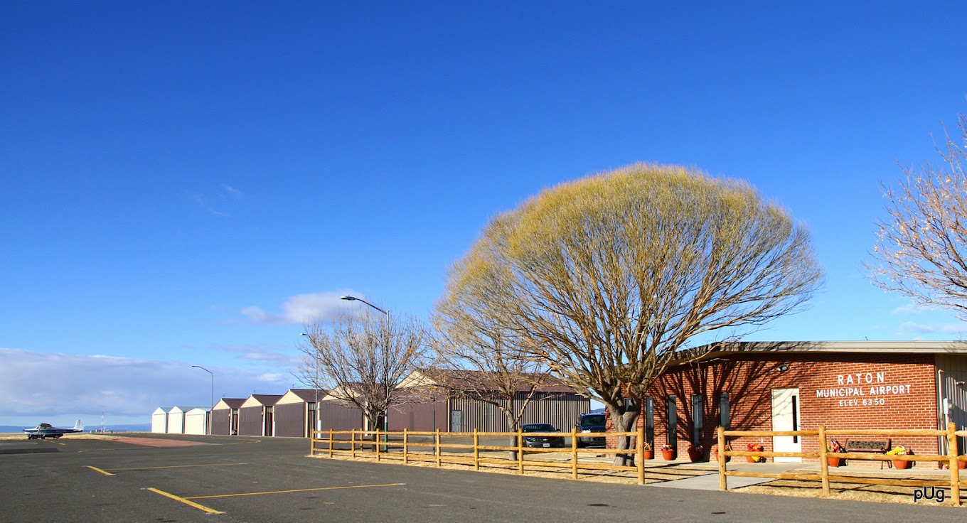 Raton Municipal Airport
